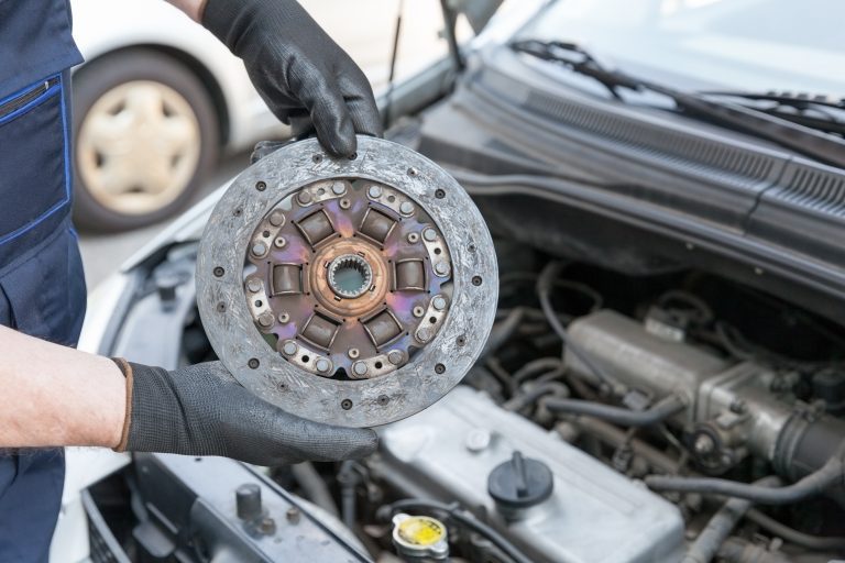 How much does it cost to replace a clutch kit?